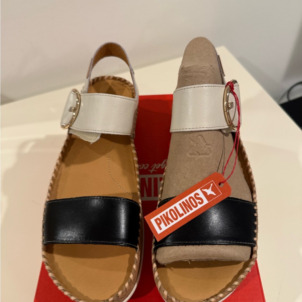 Pikolinos Black and Cream Leather Marina Sandals Size 41